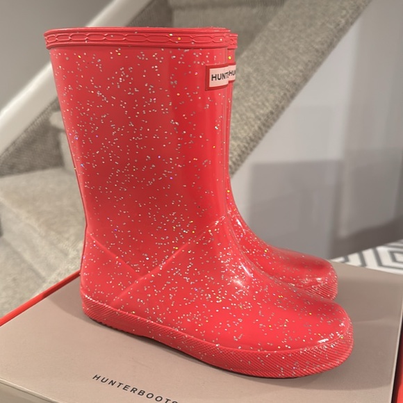 Hunter Kids Rain Boots - Picture 2 of 6